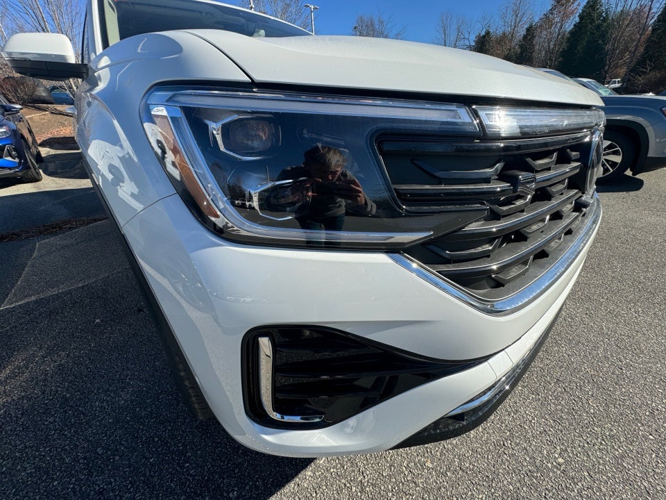2024 Volkswagen Atlas 2.0T SEL Premium R-Line