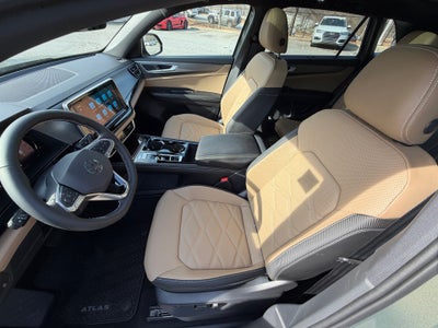 2026 Volkswagen Atlas Cross Sport SE with Technology