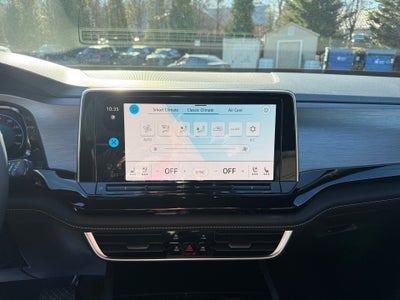 2026 Volkswagen Atlas Cross Sport SE with Technology