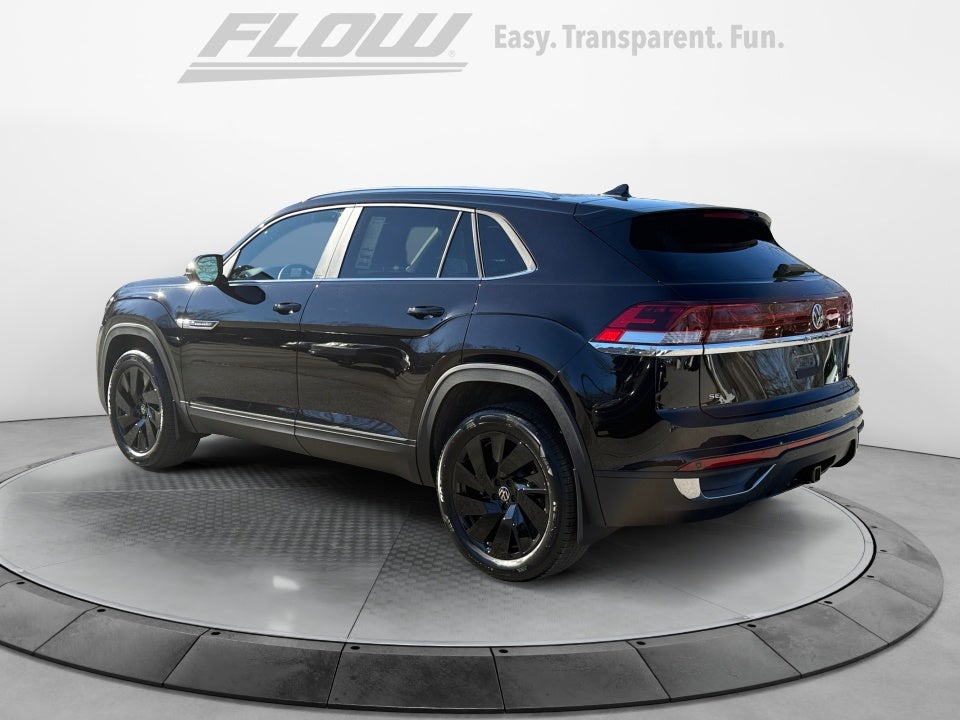 2026 Volkswagen Atlas Cross Sport SE with Technology