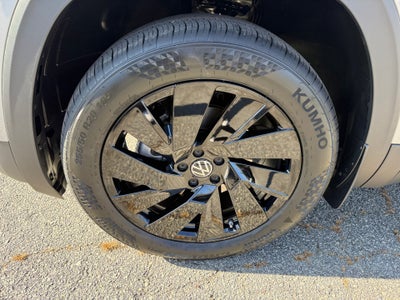 2026 Volkswagen Atlas SE with Technology