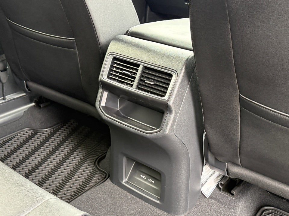 2026 Volkswagen Atlas Cross Sport SE