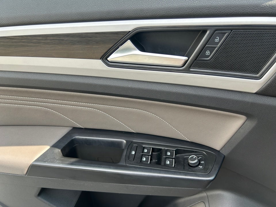 2021 Volkswagen Atlas 3.6L V6 SE w/Technology
