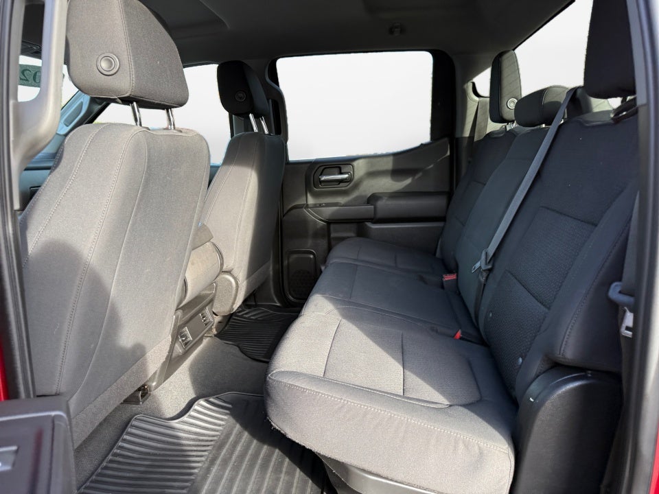 2021 Chevrolet Silverado 1500 4WD Crew Cab Short Bed Custom