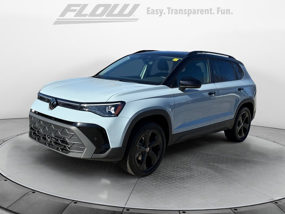 2026 Volkswagen Taos SE Black