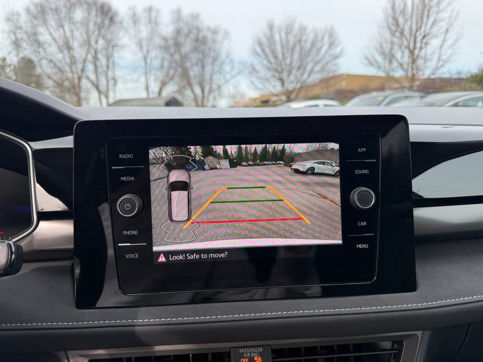 2026 Volkswagen Taos SE Black