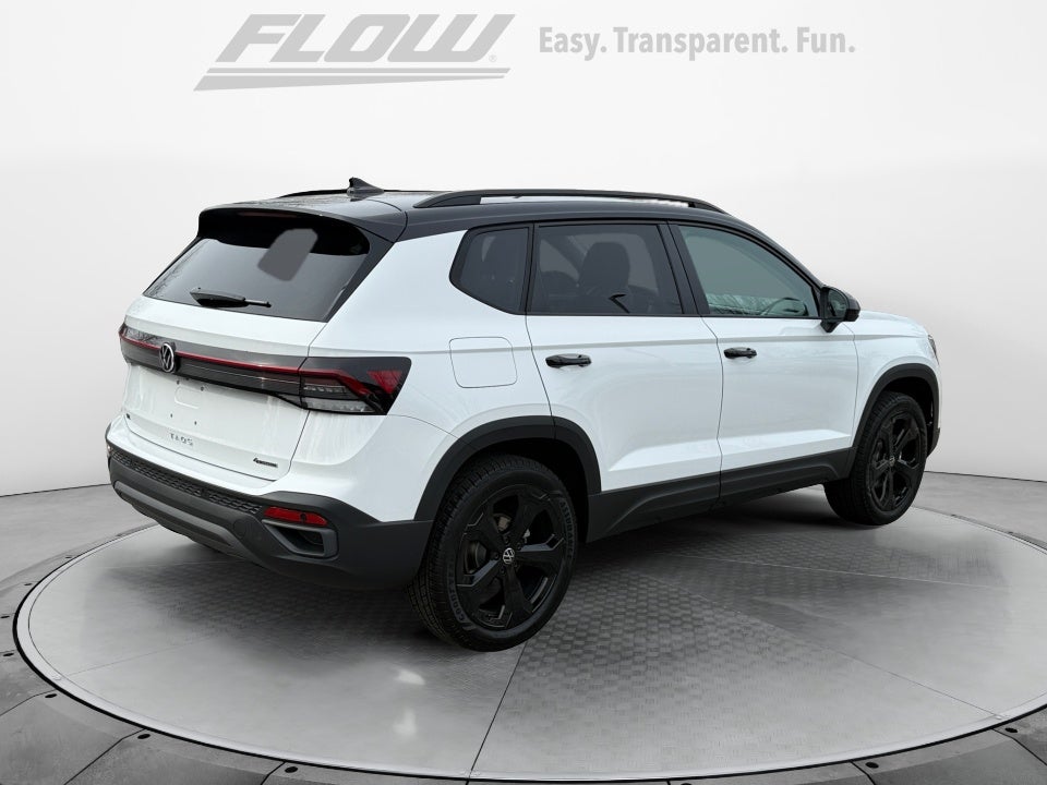 2026 Volkswagen Taos SE Black