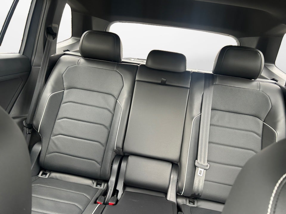 2024 Volkswagen Tiguan 2.0T SEL R-Line