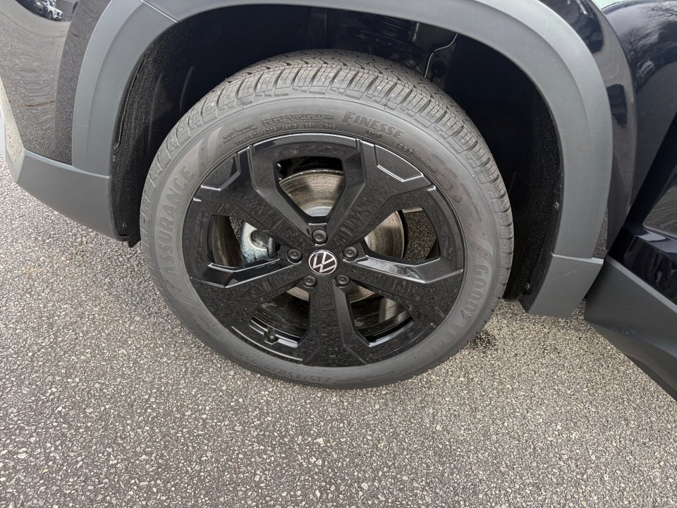 2026 Volkswagen Taos SEL