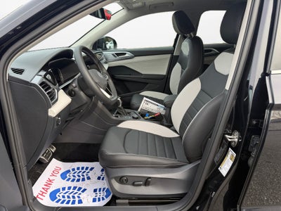 2026 Volkswagen Taos SEL