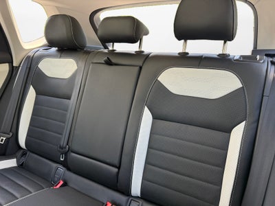 2026 Volkswagen Taos SEL