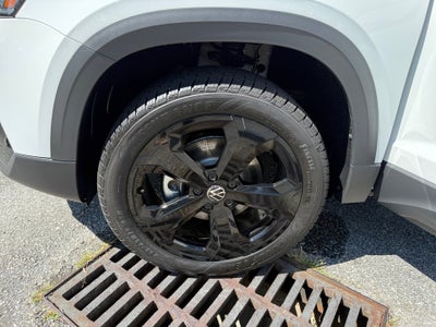 2025 Volkswagen Taos 1.5T SEL