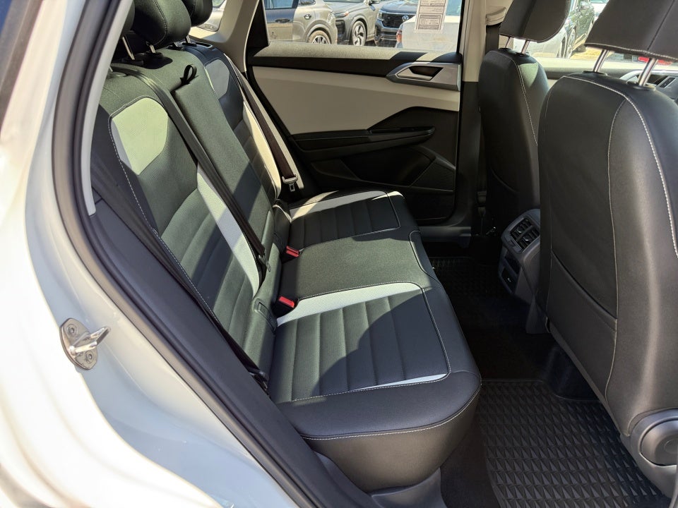 2025 Volkswagen Taos 1.5T SEL