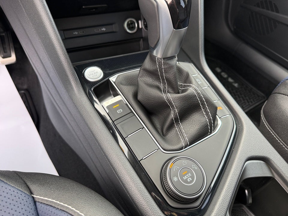 2026 Volkswagen Taos SEL