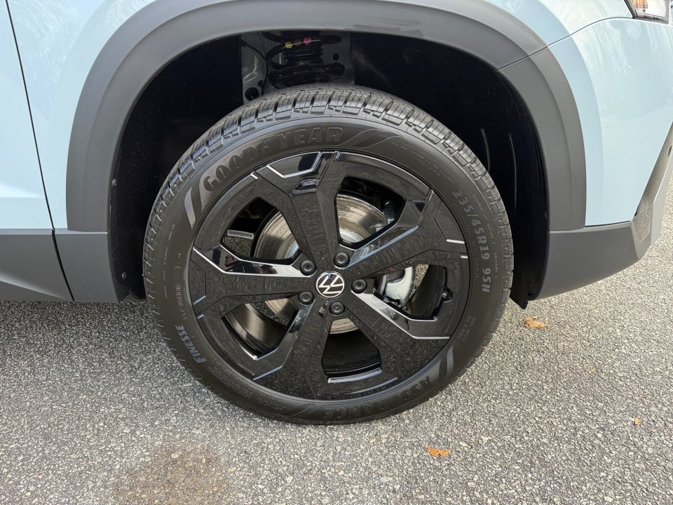 2026 Volkswagen Taos SEL