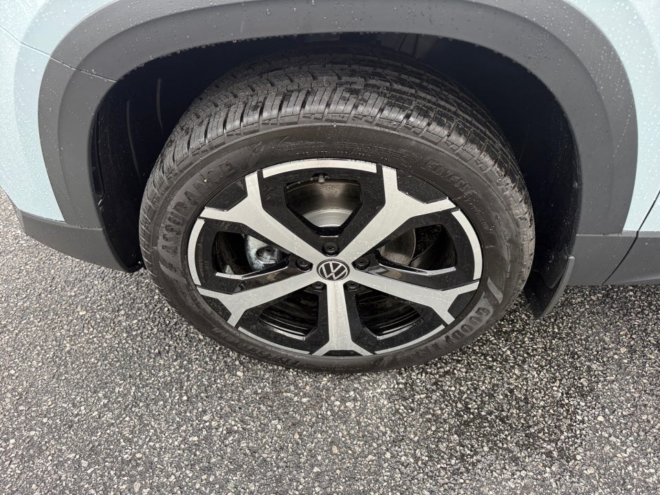 2027 Volkswagen Taos SEL