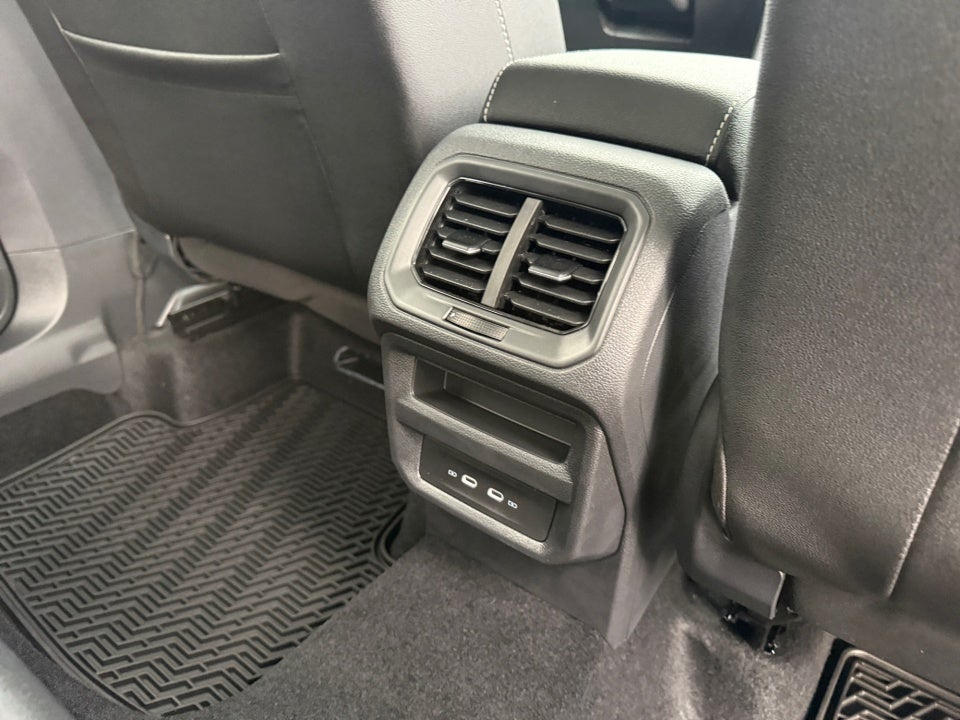 2027 Volkswagen Taos SEL