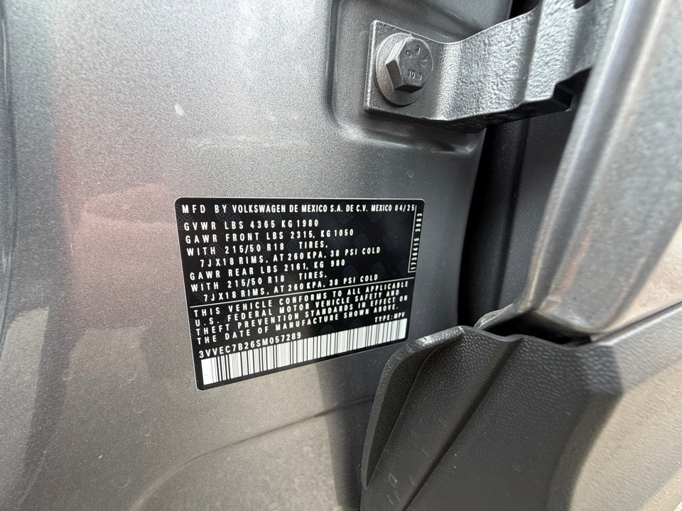 2025 Volkswagen Taos 1.5T SE