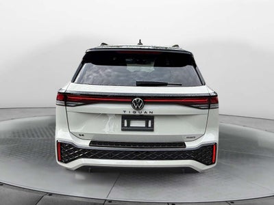 2026 Volkswagen Tiguan SE R-Line Black