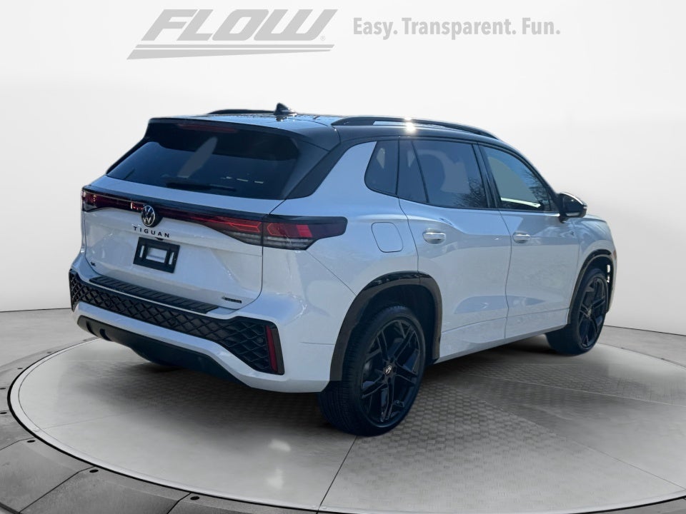 2026 Volkswagen Tiguan SE R-Line Black