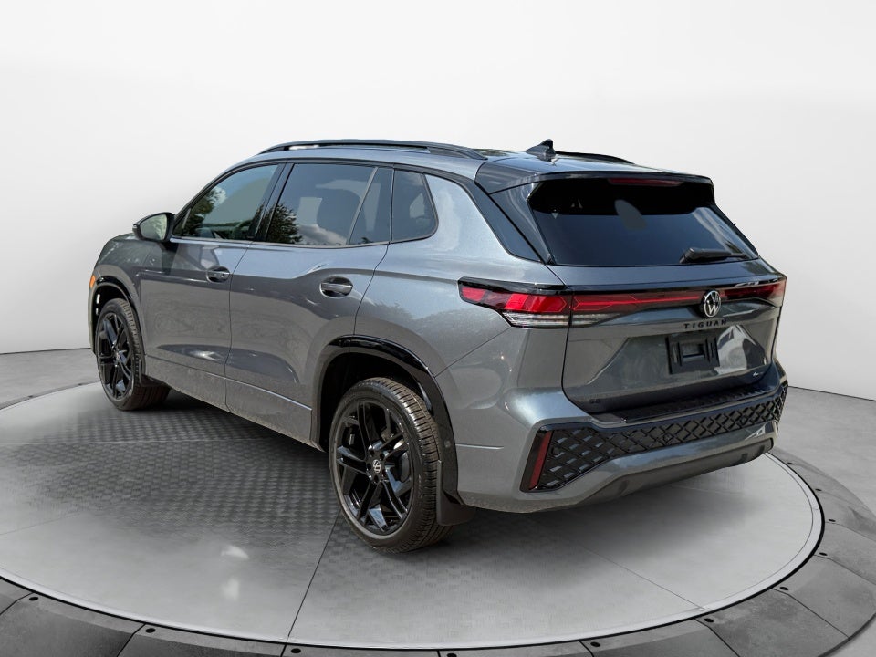 2026 Volkswagen Tiguan SE R-Line Black