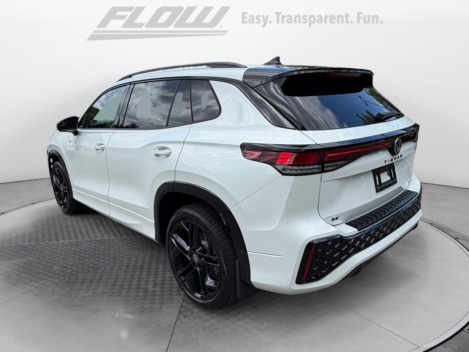 2026 Volkswagen Tiguan SE R-Line Black