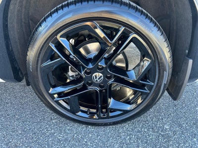 2025 Volkswagen Tiguan 2.0T SE R-Line Black