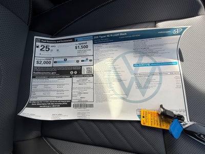 2026 Volkswagen Tiguan SE R-Line Black