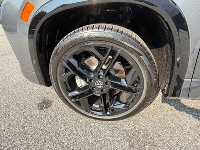 2026 Volkswagen Tiguan SE R-Line Black