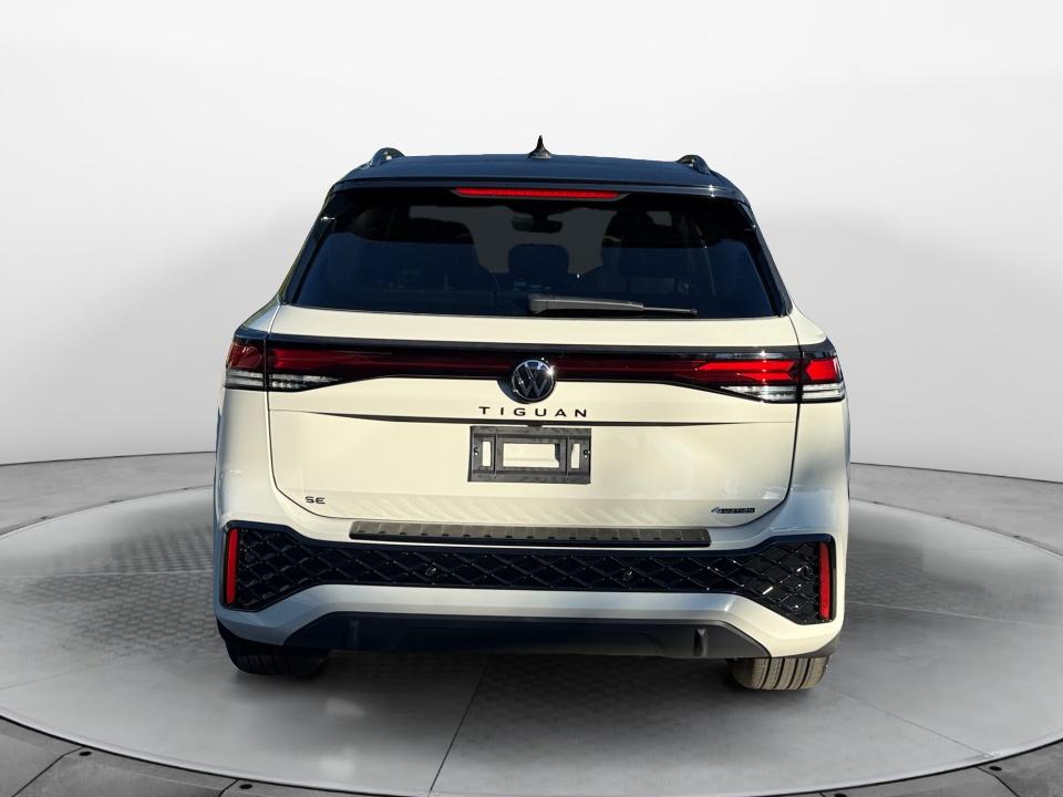 2026 Volkswagen Tiguan SE R-Line Black