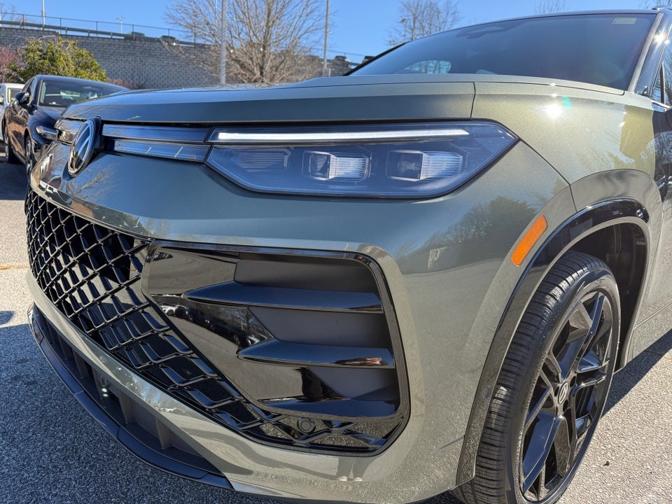 2026 Volkswagen Tiguan SE R-Line Black