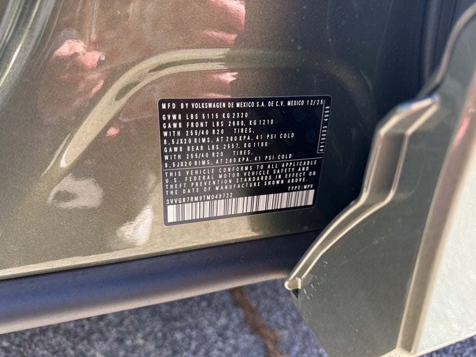 2026 Volkswagen Tiguan SE R-Line Black