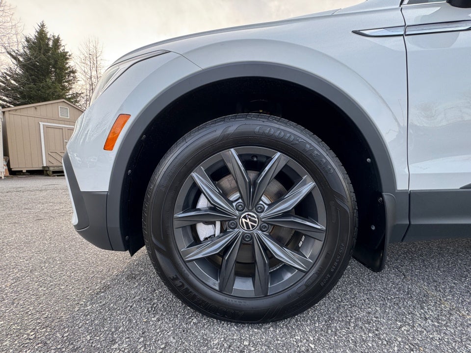 2024 Volkswagen Tiguan 2.0T SE