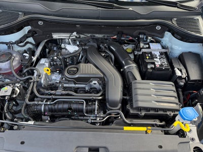 2026 Volkswagen Taos SE