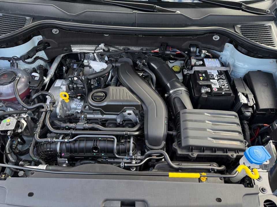 2026 Volkswagen Taos SE