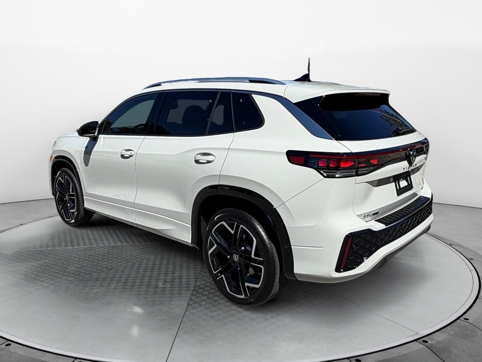 2026 Volkswagen Tiguan SEL R-Line Turbo