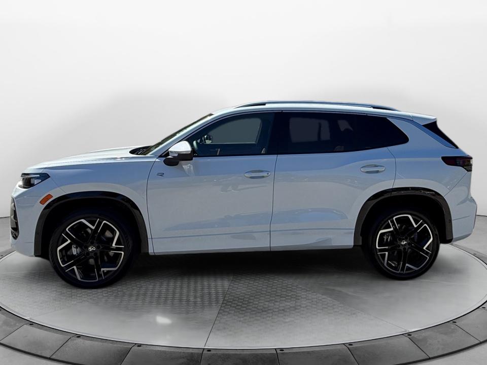 2026 Volkswagen Tiguan SEL R-Line Turbo