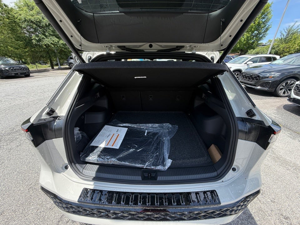 2026 Volkswagen Tiguan SEL R-Line Turbo