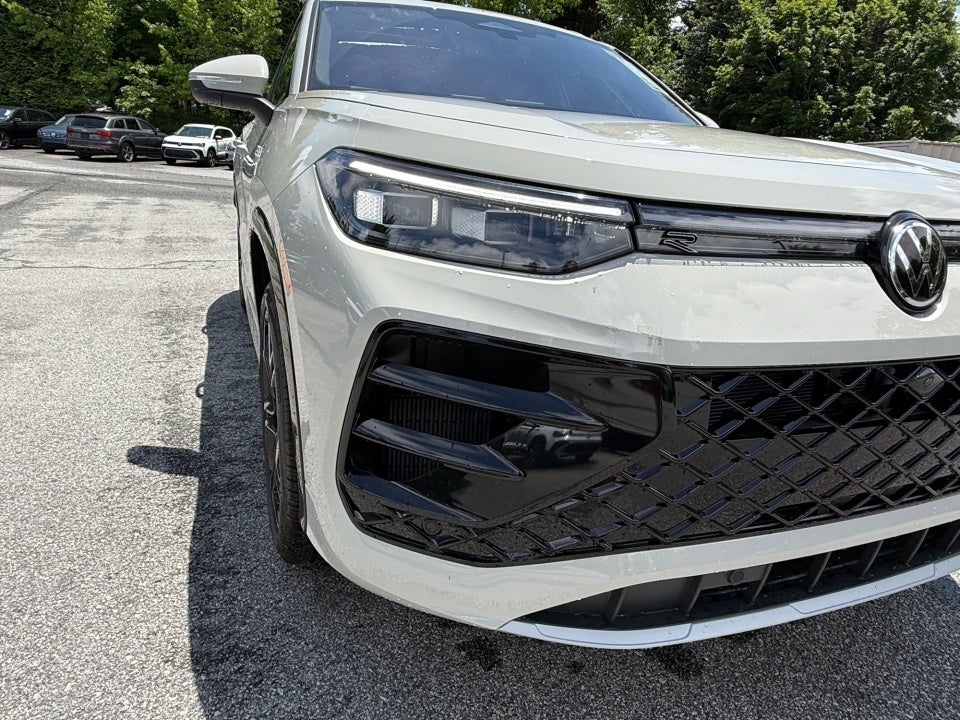 2026 Volkswagen Tiguan SEL R-Line Turbo