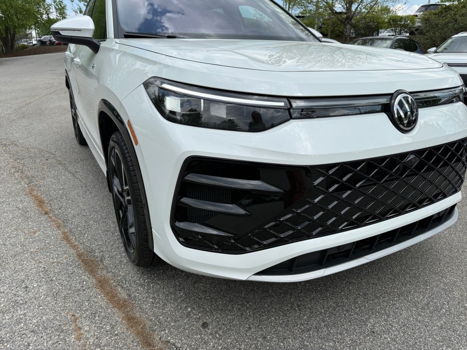 2026 Volkswagen Tiguan SEL R-Line Turbo