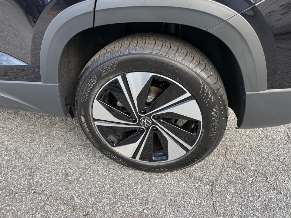 2026 Volkswagen Taos SE