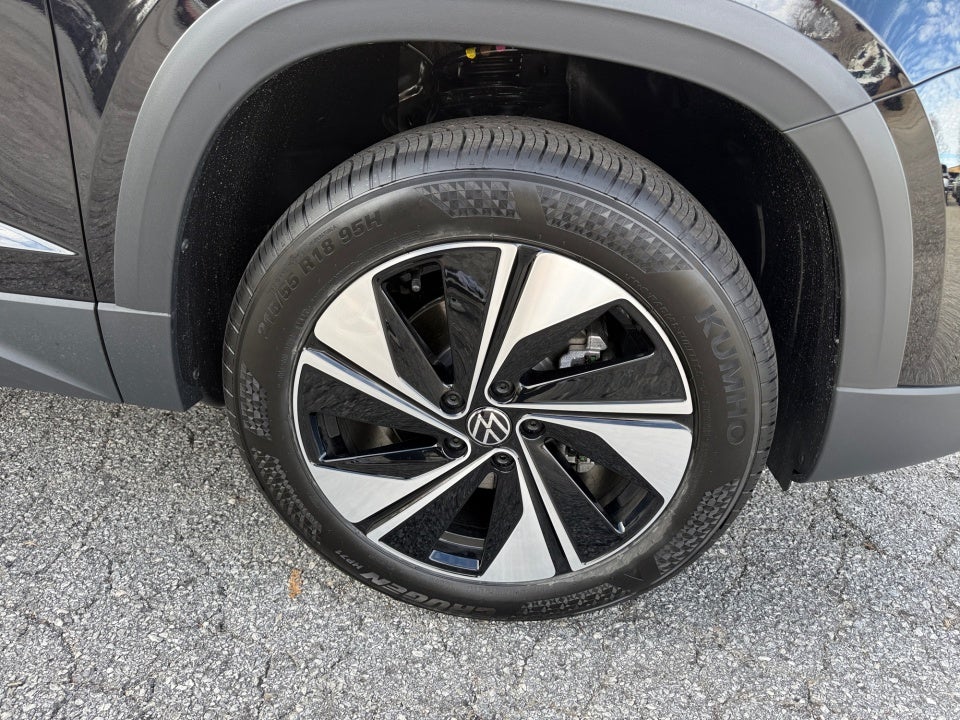 2026 Volkswagen Taos SE