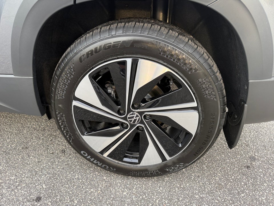 2026 Volkswagen Taos SE