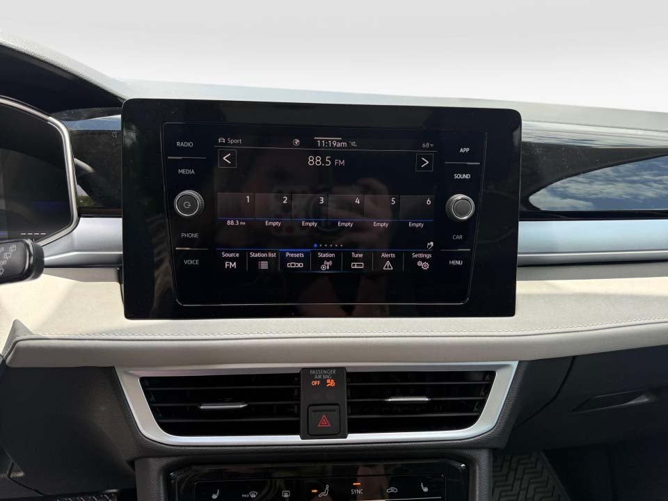 2026 Volkswagen Taos SE