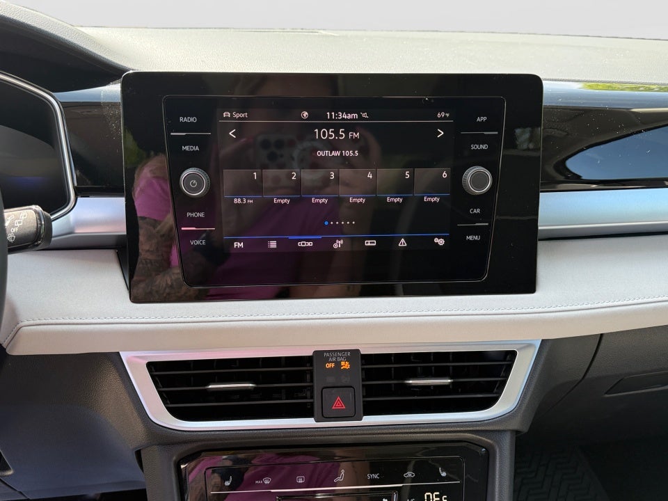 2026 Volkswagen Taos SE