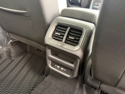 2027 Volkswagen Taos SE