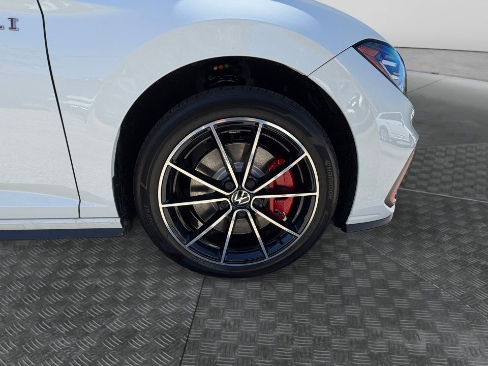 2027 Volkswagen Jetta GLI Autobahn