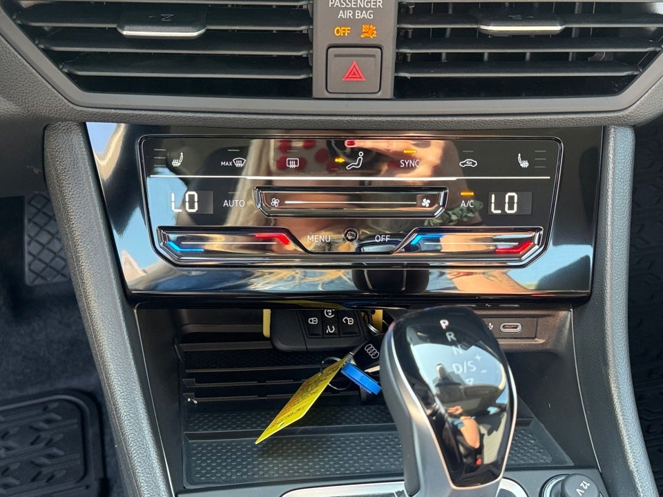 2027 Volkswagen Jetta SE