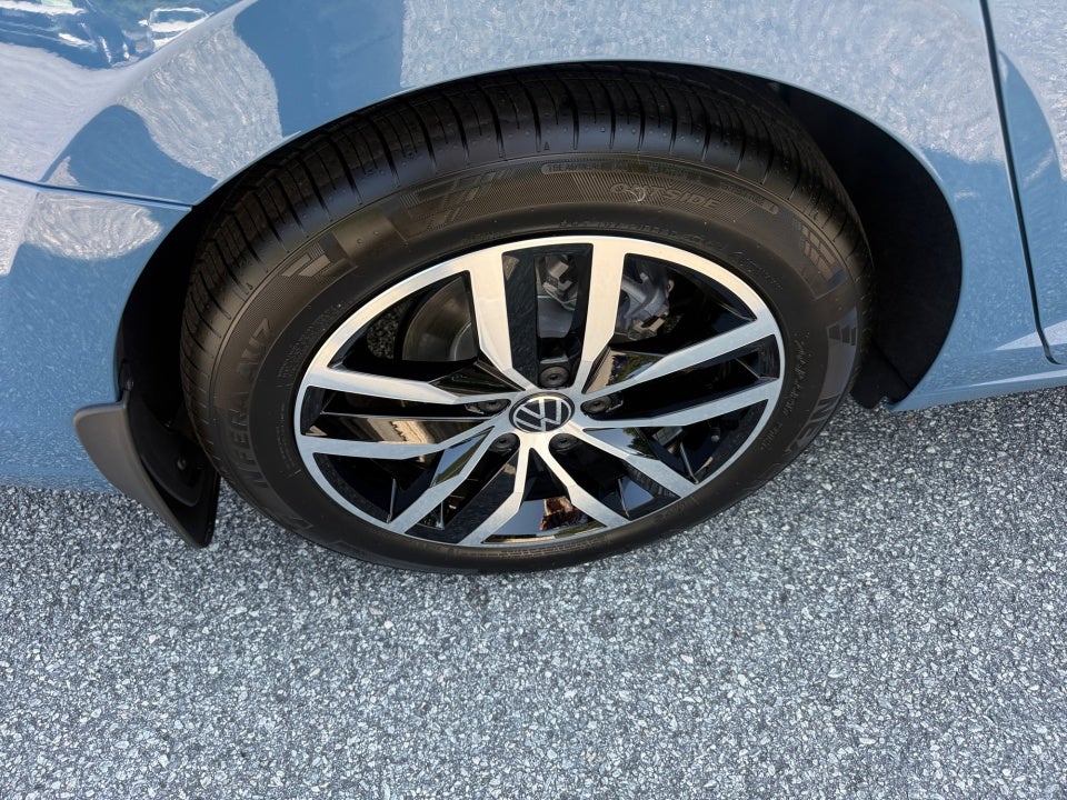 2027 Volkswagen Jetta SE