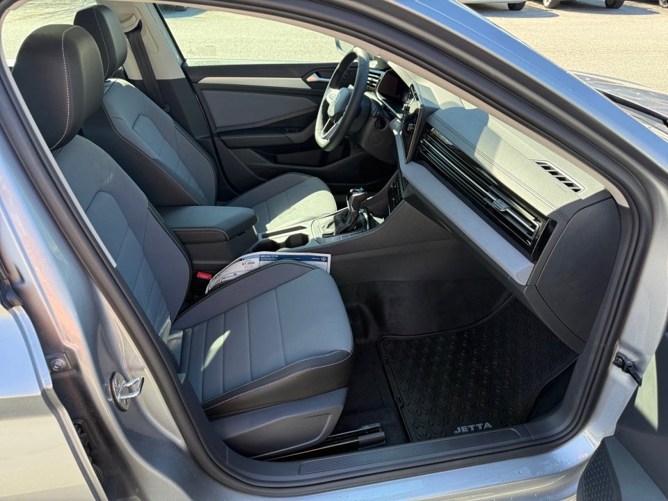 2026 Volkswagen Jetta SE